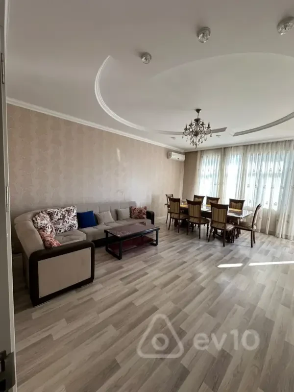 Satılır 3 otaqlı yeni tikili 100 m²