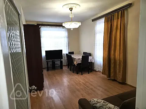 Kirayə verilir 2 otaqlı köhnə tikili 55 m² — Bakı, Nizami 2 otaq 55.00 m²