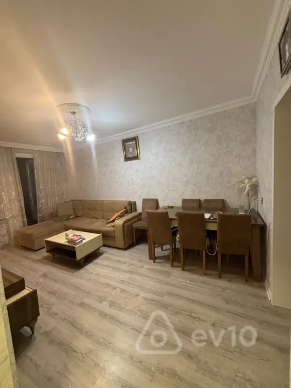 Kirayə verilir 2 otaqlı yeni tikili 60 m²