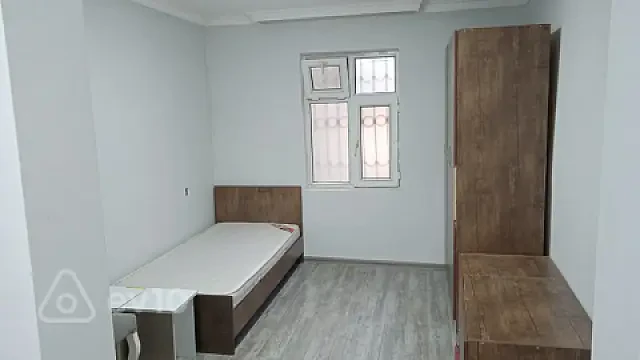 Kirayə verilir 1 otaqlı köhnə tikili 30 m² — Bakı, Səbail 1 otaq 30.00 m²