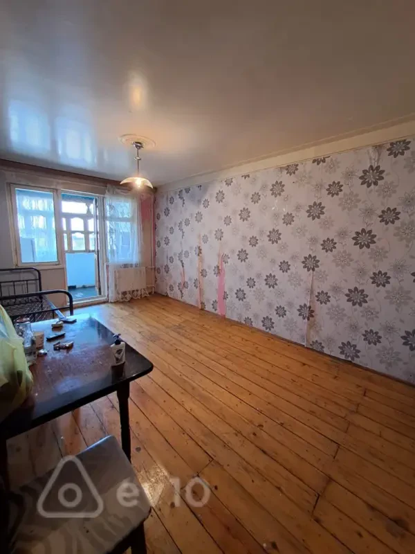 Satılır 2 otaqlı köhnə tikili 36 m²