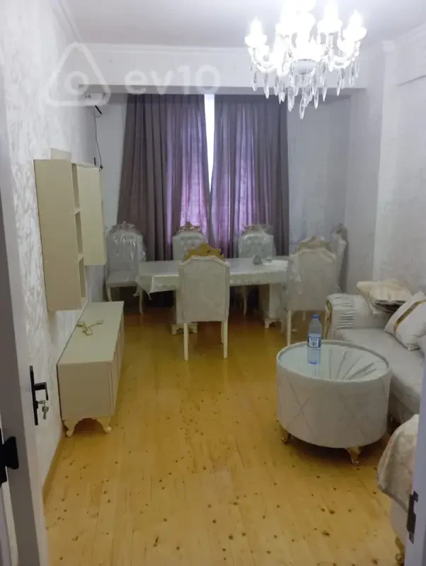 Kirayə verilir 2 otaqlı yeni tikili 70 m²