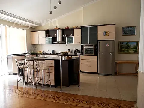 Satılır 5 otaqlı yeni tikili 360 m² — Bakı, Yasamal 5 otaq 360.00 m²