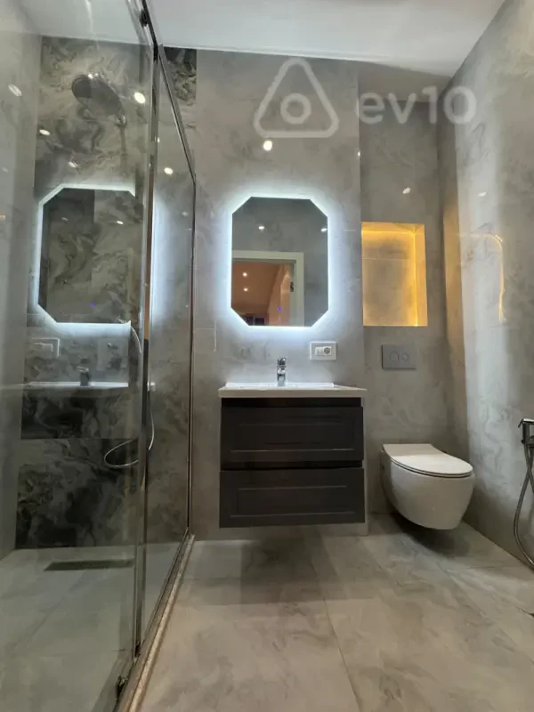 Kirayə verilir 2 otaqlı yeni tikili 83 m²