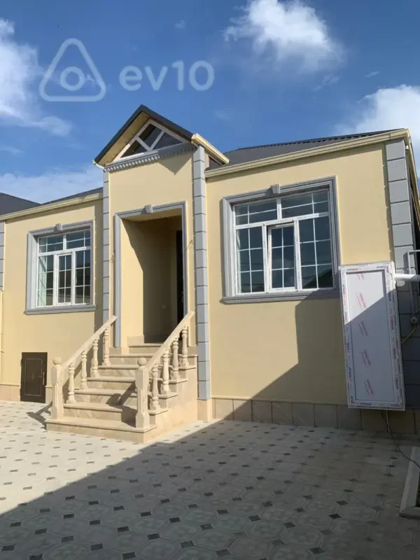 Satılır 4 otaqlı həyət evi 120 m²