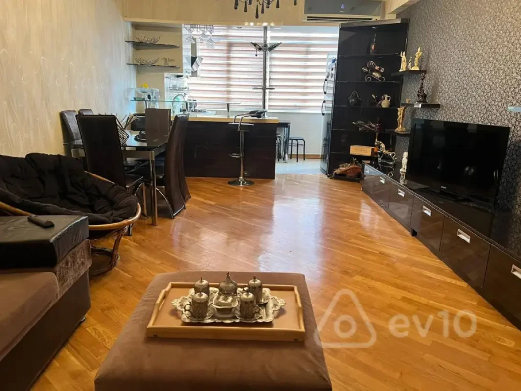 Satılır 3 otaqlı yeni tikili 100 m²