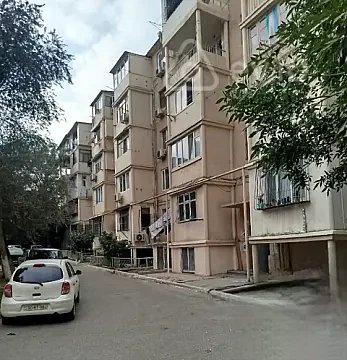 Kirayə verilir 3 otaqlı köhnə tikili 74 m² — Bakı, Yasamal 3 otaq 74.00 m²
