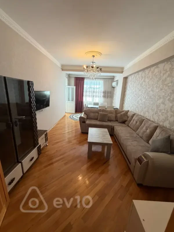 Kirayə verilir 2 otaqlı yeni tikili 60 m²