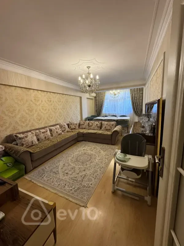 Kirayə verilir 3 otaqlı köhnə tikili 100 m²