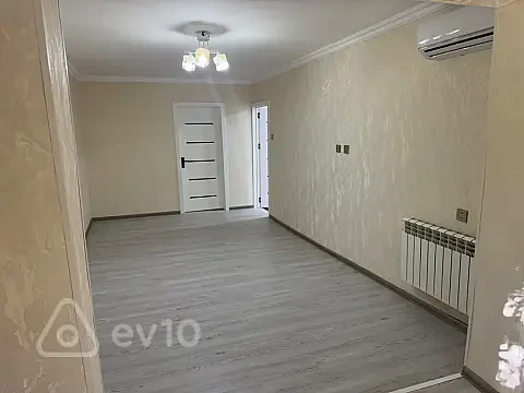 Kirayə verilir 2 otaqlı köhnə tikili 52 m² — Bakı, Nizami 2 otaq 52.00 m²