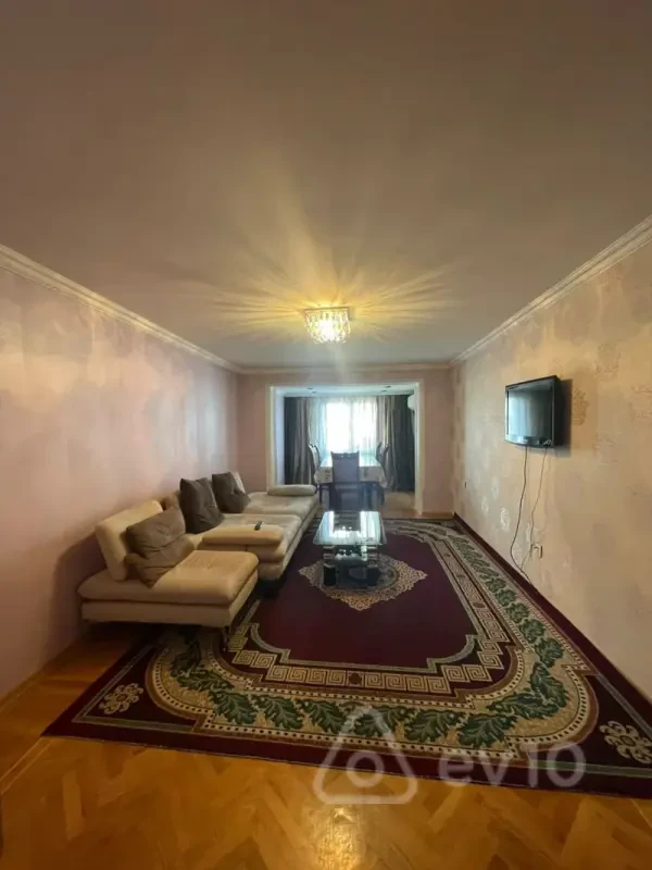Kirayə verilir 3 otaqlı köhnə tikili 77 m²
