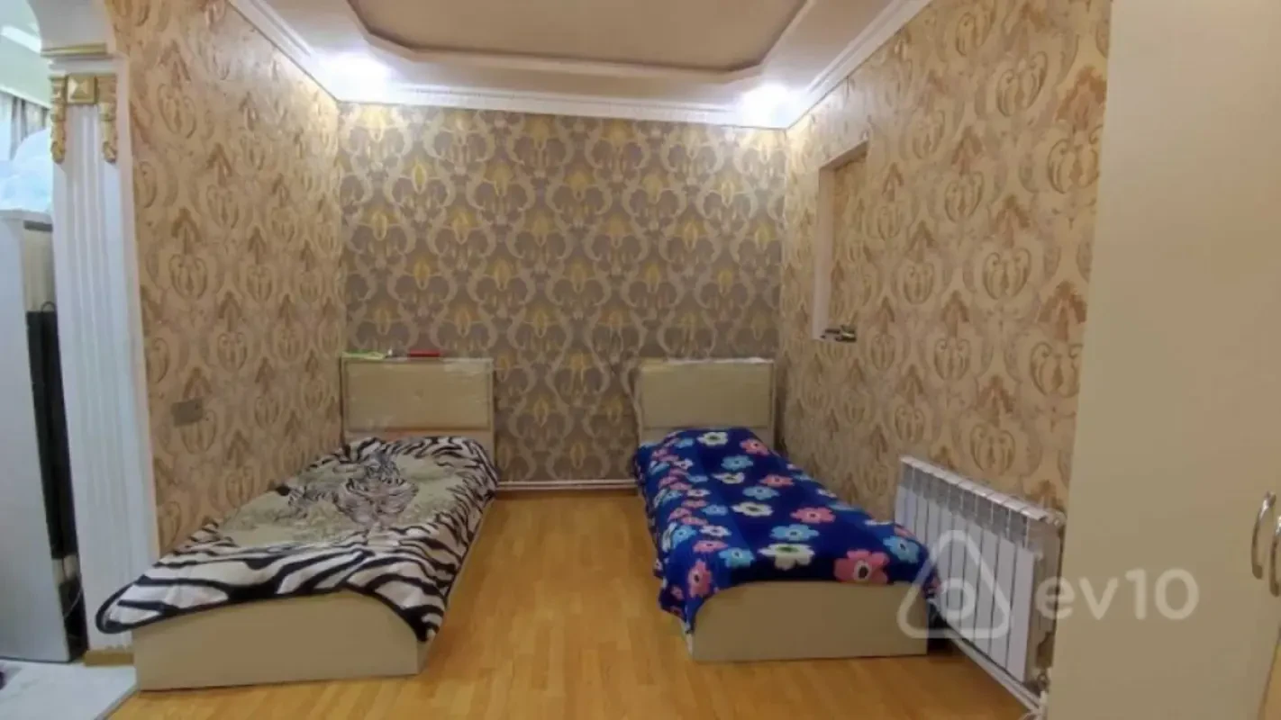 Kirayə verilir 1 otaqlı köhnə tikili 30 m²