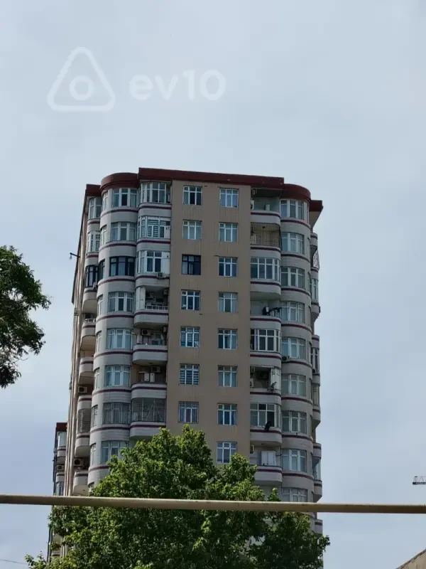 Satılır 4 otaqlı yeni tikili 154 m²