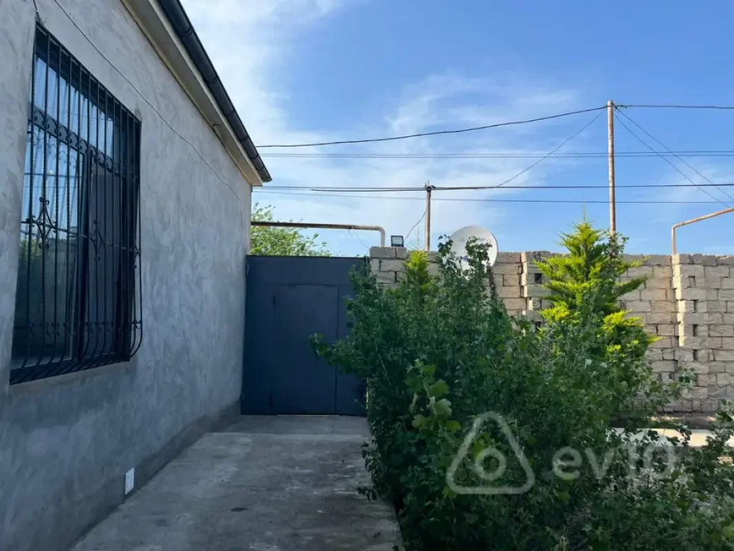 Kirayə verilir 4 otaqlı həyət evi 80 m²