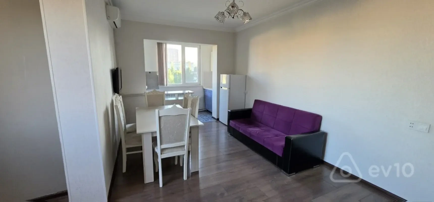 Kirayə verilir 2 otaqlı köhnə tikili 40 m²