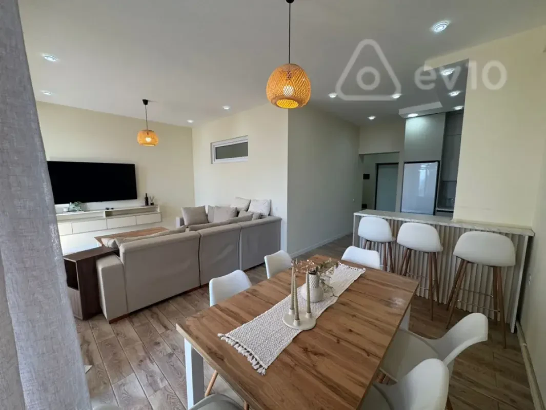 Kirayə verilir 2 otaqlı yeni tikili 65 m²