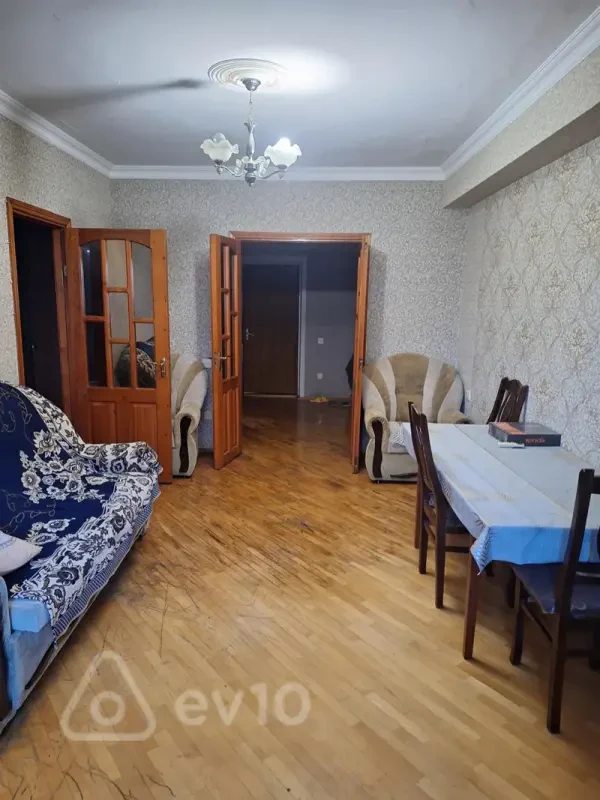 Kirayə verilir 3 otaqlı yeni tikili 80 m²