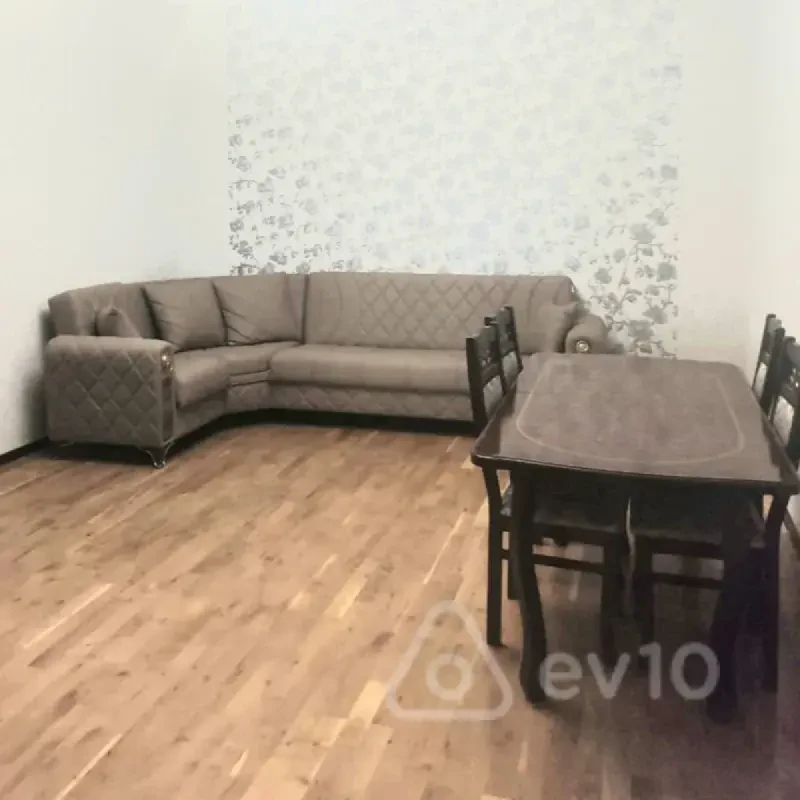 Kirayə verilir 2 otaqlı həyət evi 40 m²
