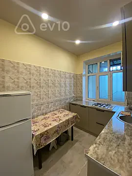 Kirayə verilir 2 otaqlı köhnə tikili 64 m² — Bakı, Suraxanı 2 otaq 64.00 m²