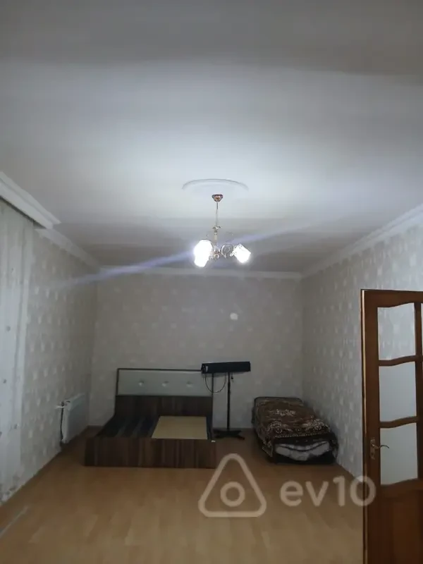 Kirayə verilir 3 otaqlı həyət evi 90 m²
