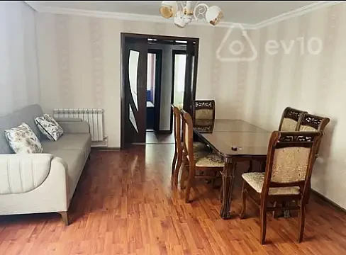 Kirayə verilir 3 otaqlı köhnə tikili 85 m² — Bakı, Yasamal 3 otaq 85.00 m²