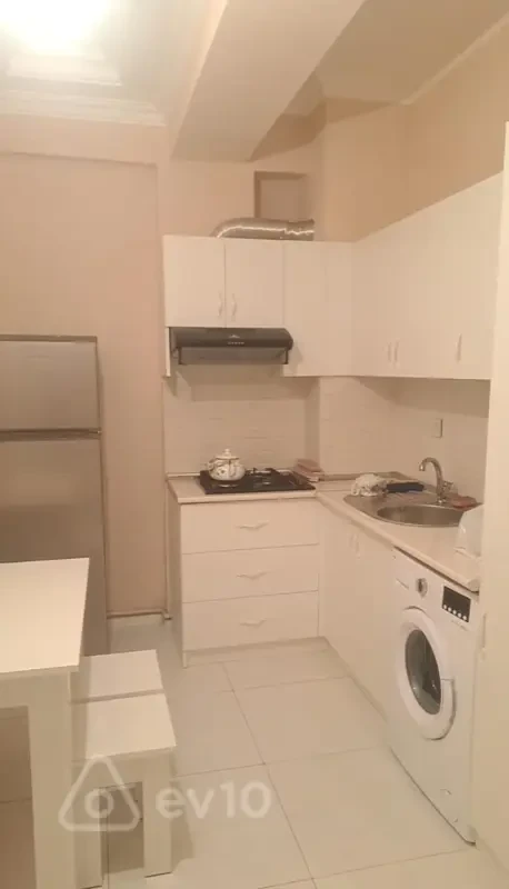 Kirayə verilir 2 otaqlı yeni tikili 60 m²