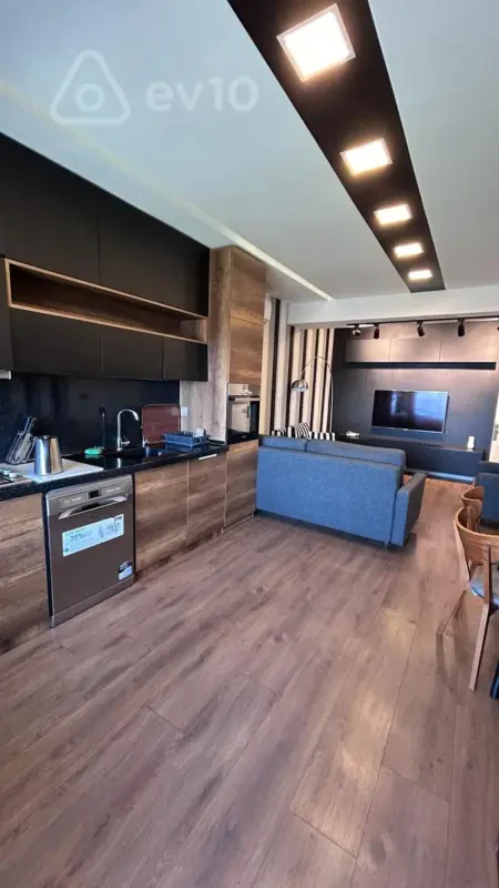 Kirayə verilir 3 otaqlı yeni tikili 90 m²