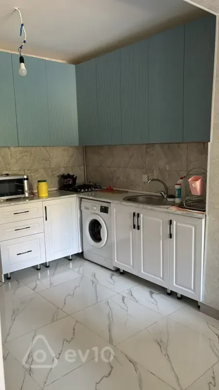 Kirayə verilir 3 otaqlı köhnə tikili 69 m²