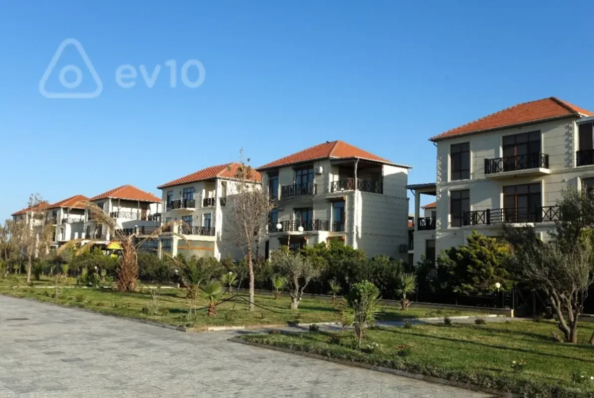 Kirayə verilir 2 otaqlı həyət evi 75 m²