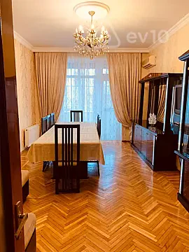 Satılır 3 otaqlı köhnə tikili 80 m² — Bakı, Nəsimi 3 otaq 80.00 m²