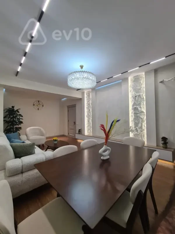 Satılır 3 otaqlı yeni tikili 101 m²