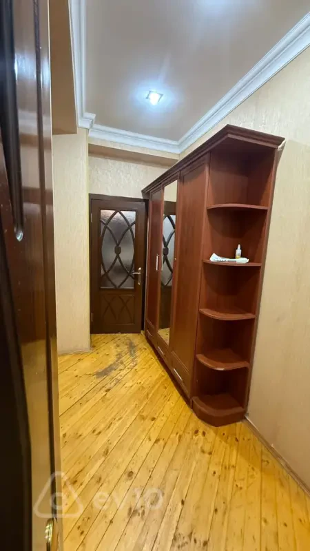 Kirayə verilir 3 otaqlı yeni tikili 67 m²