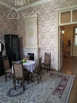 Kirayə verilir 2 otaqlı köhnə tikili 65 m² — Bakı, Səbail 2 otaq 65.00 m²