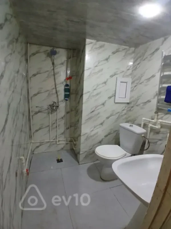 Kirayə verilir 3 otaqlı köhnə tikili 65 m²