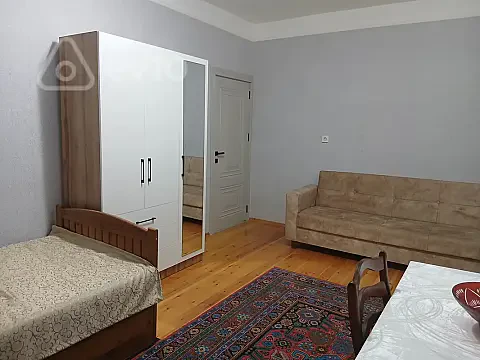 Kirayə verilir 1 otaqlı köhnə tikili 40 m² — Bakı, Nizami 1 otaq 40.00 m²