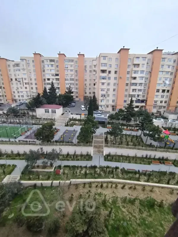 Satılır 5 otaqlı köhnə tikili 120 m²
