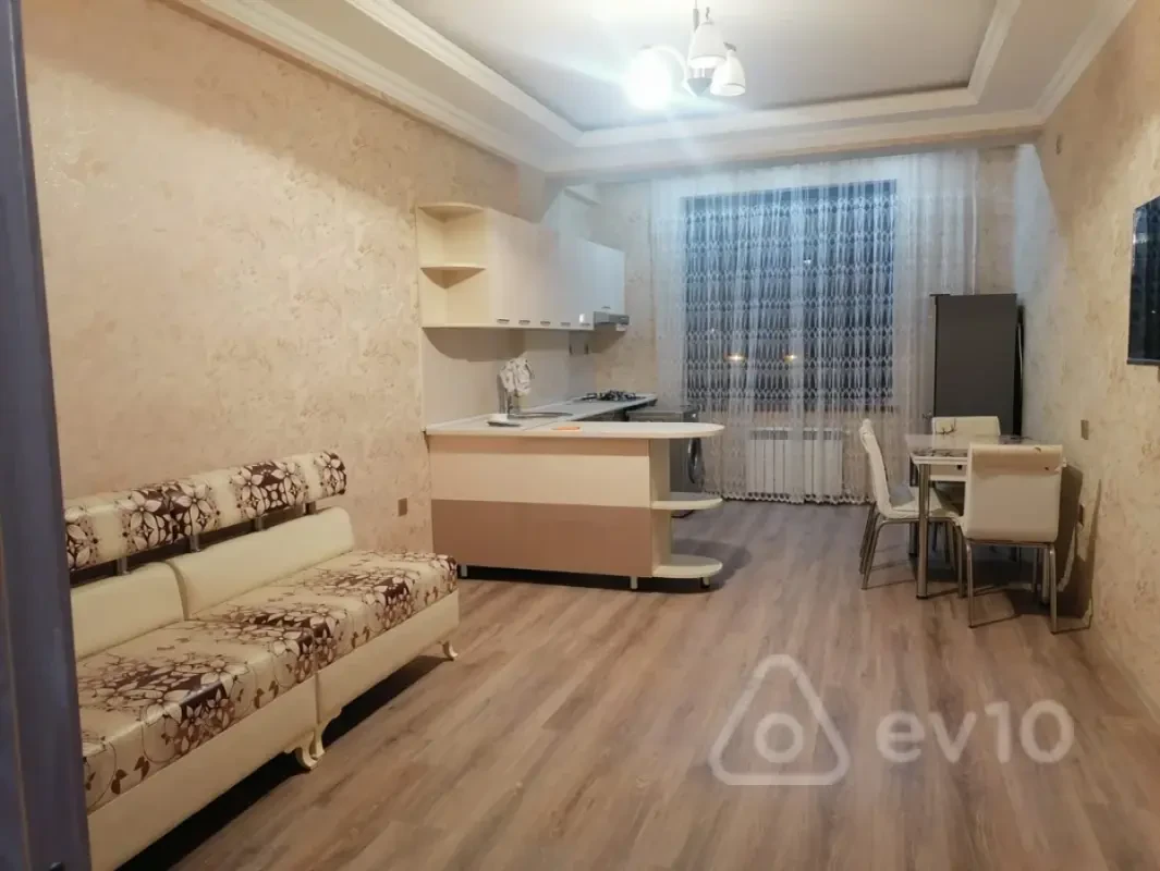 Kirayə verilir 2 otaqlı yeni tikili 60 m²