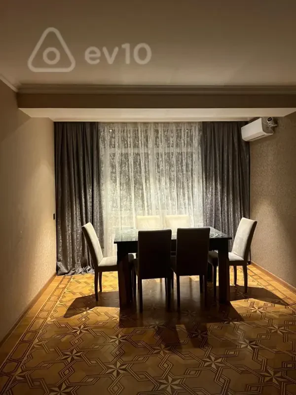 Kirayə verilir 2 otaqlı yeni tikili 70 m²