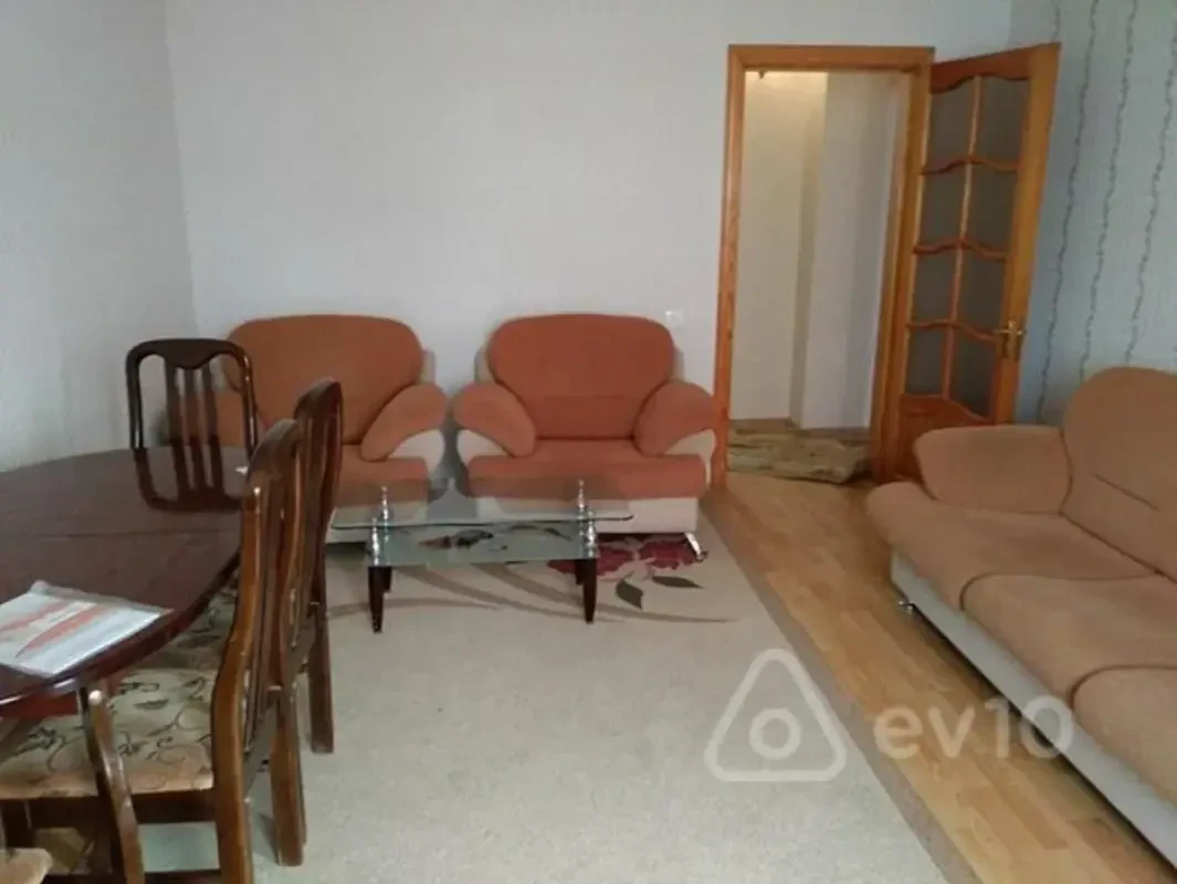 Kirayə verilir 2 otaqlı yeni tikili 54 m²