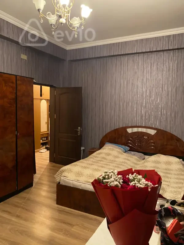 Kirayə verilir 3 otaqlı yeni tikili 100 m²