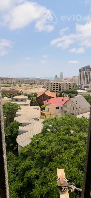 Kirayə verilir 2 otaqlı köhnə tikili 76 m²