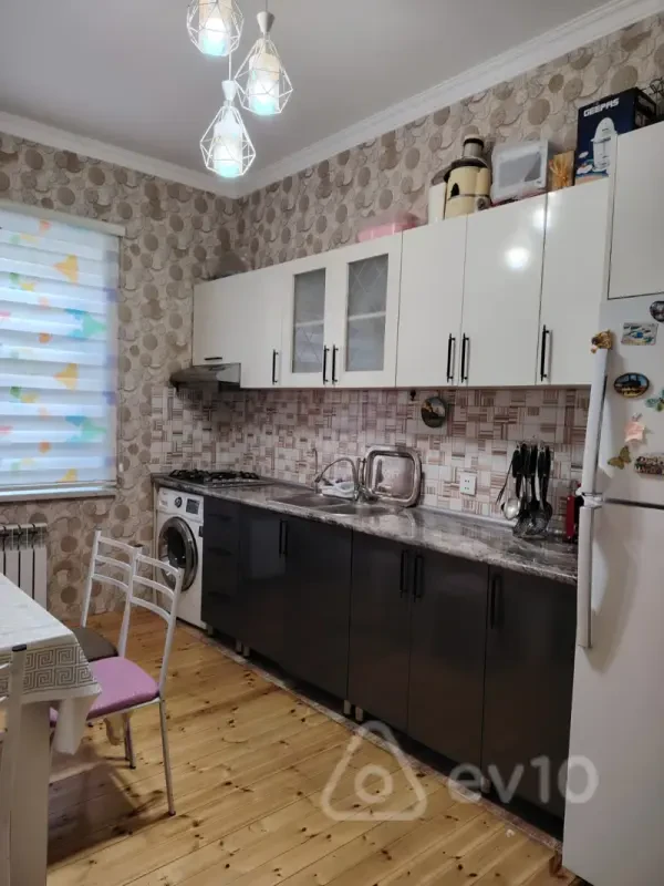 Kirayə verilir 3 otaqlı həyət evi 80 m²