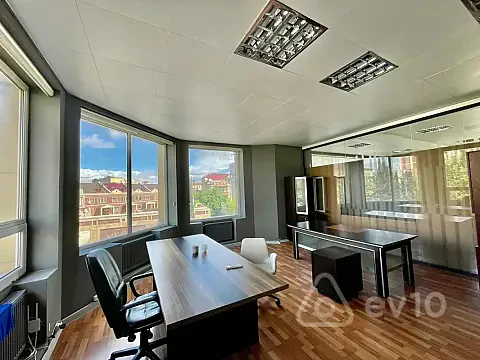 Kirayə verilir 1 otaqlı ofis 45 m² — Bakı, Nərimanov 1 otaq 45.00 m²