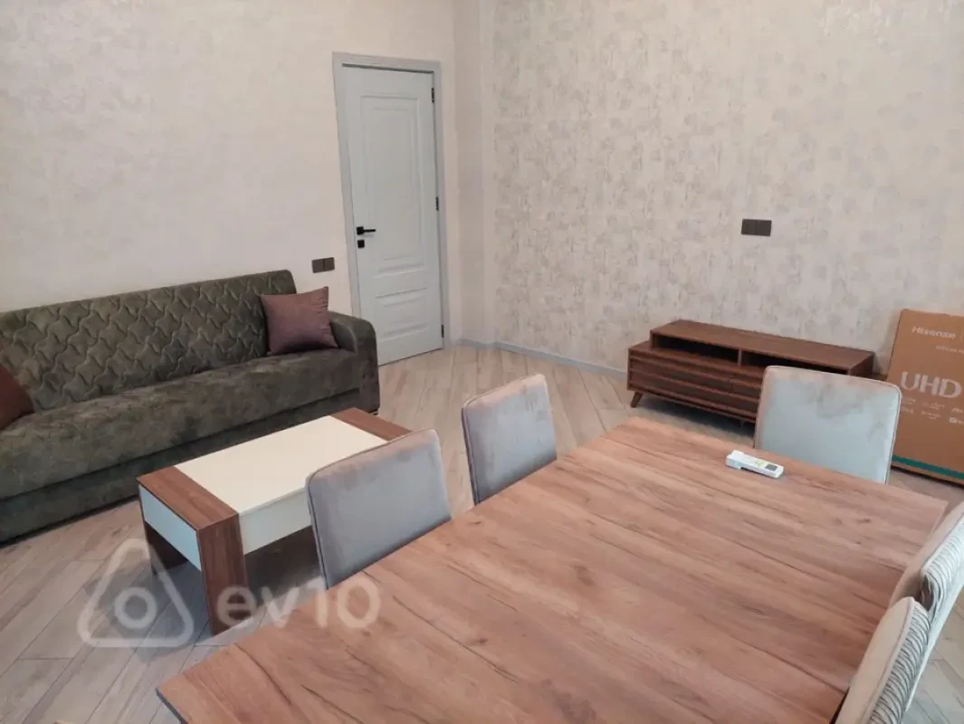 Kirayə verilir 3 otaqlı yeni tikili 120 m²