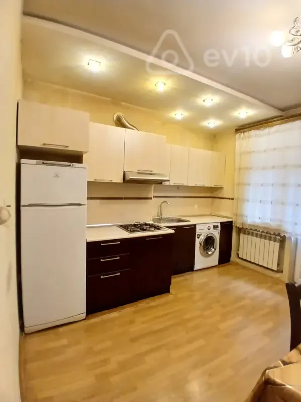 Kirayə verilir 2 otaqlı yeni tikili 45 m²