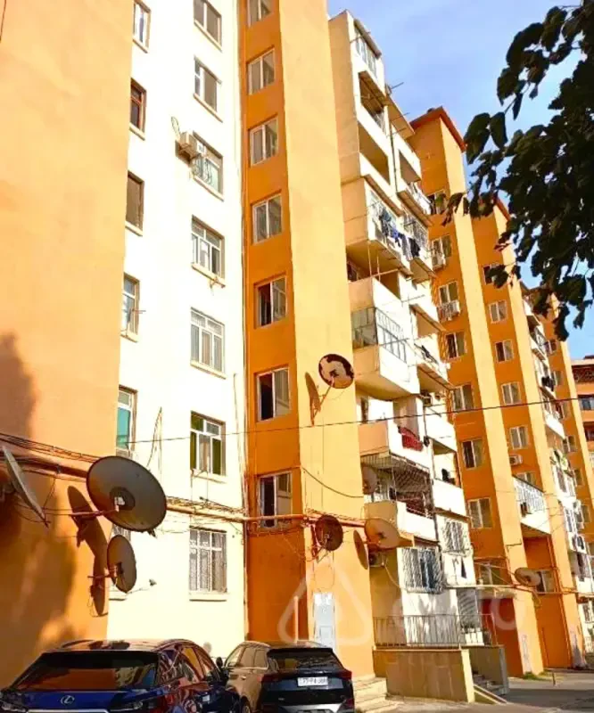 Satılır 3 otaqlı köhnə tikili 70 m²