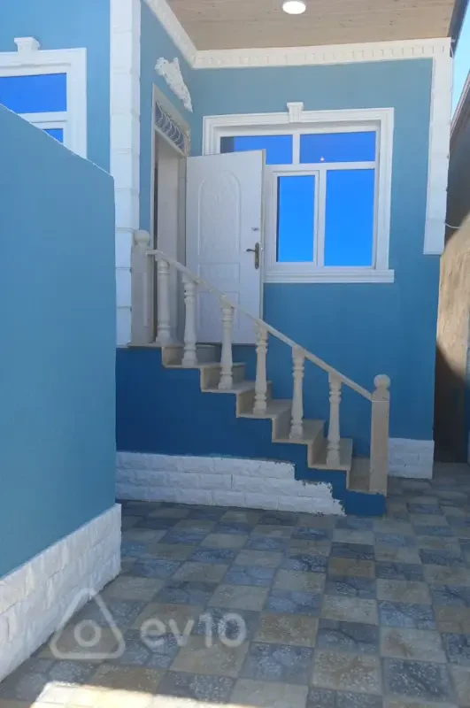 Satılır 2 otaqlı həyət evi 52 m²
