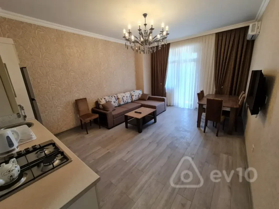 Kirayə verilir 2 otaqlı yeni tikili 65 m²