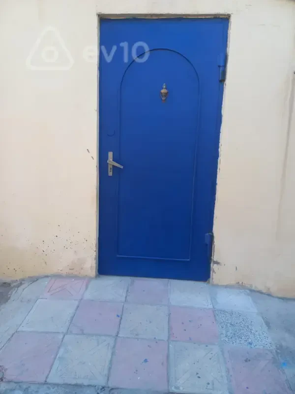 Kirayə verilir 1 otaqlı köhnə tikili 35 m²