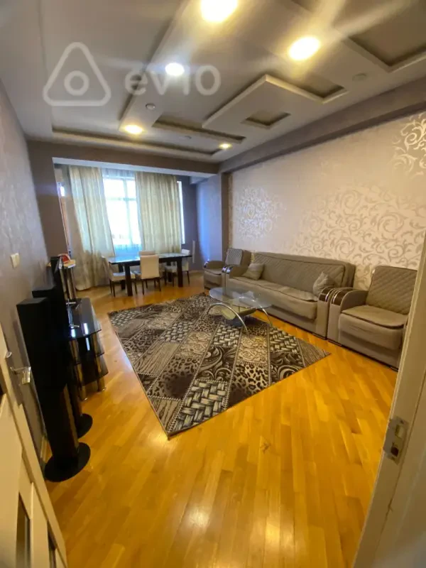 Kirayə verilir 3 otaqlı yeni tikili 90 m²